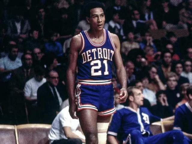 解和战术构 解和战术构